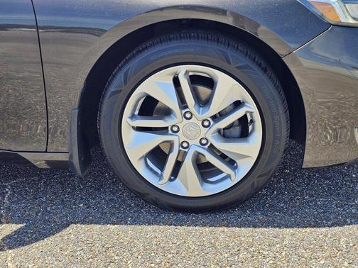 Kona Coffee Metallic 2018 Honda Accord LX
