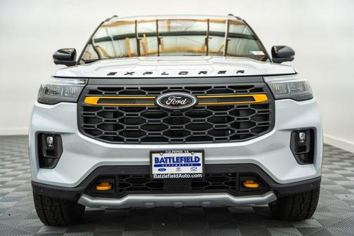 Space White Metallic 2026 Ford Explorer Tremor
