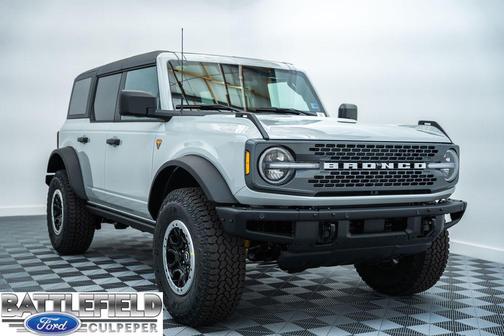 Avalanche Gray 2026 Ford Bronco Badlands