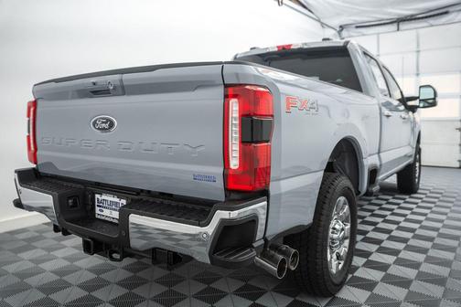 Glacier Gray Metallic Tri-Coat 2026 Ford F-250 Lariat