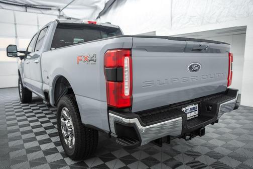 Glacier Gray Metallic Tri-Coat 2026 Ford F-250 Lariat