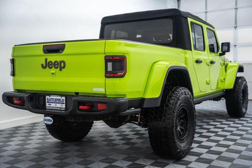 Limited Edition Gecko Clearcoat 2021 Jeep Gladiator Rubicon