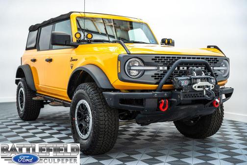 Cyber Orange Metallic Tricoat 2022 Ford Bronco Badlands