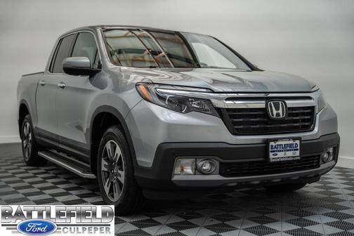 Lunar Silver Metallic 2019 Honda Ridgeline RTL-E
