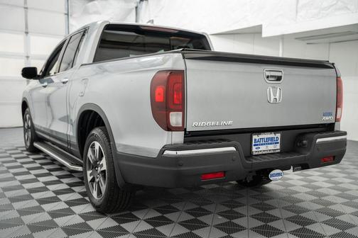 Lunar Silver Metallic 2019 Honda Ridgeline RTL-E
