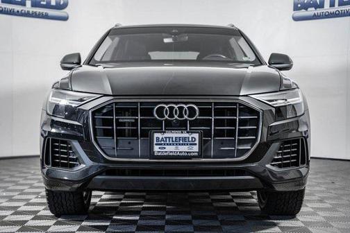 2022 Audi Q8 55 Premium