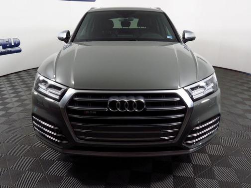 Photo 2 of 36 of 2020 Audi SQ5 3.0T Premium