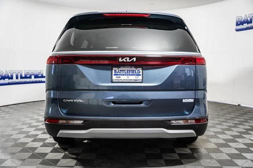 2024 Kia Carnival EX