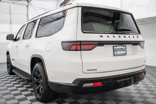 Bright White Clearcoat 2023 Jeep Wagoneer L Series II Carbide 4x4