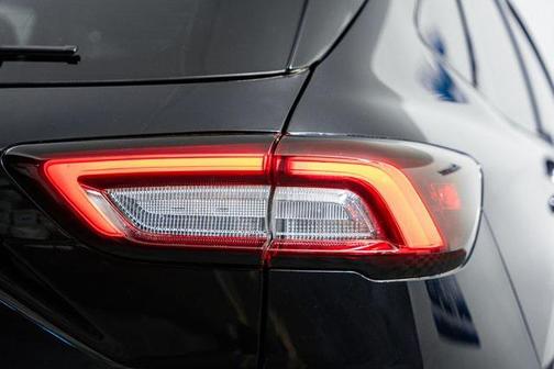 2023 Ford Escape ST-Line Elite