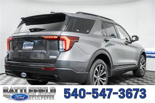 2025 Ford Explorer ST-Line