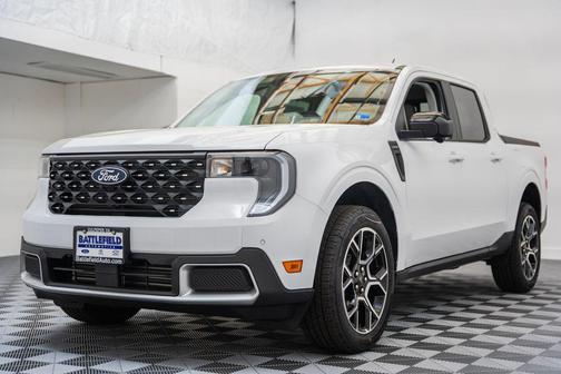 Oxford White 2026 Ford Maverick Lariat