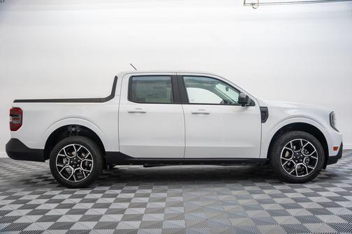 Oxford White 2026 Ford Maverick Lariat
