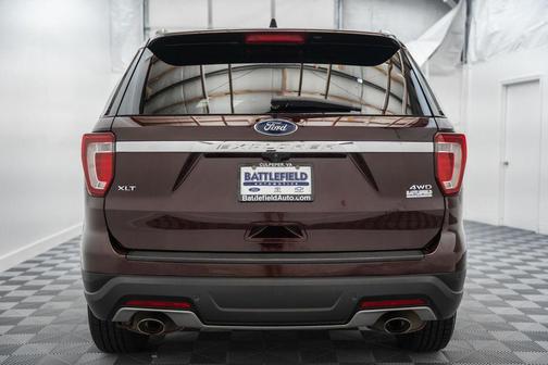 Burgundy 2018 Ford Explorer XLT
