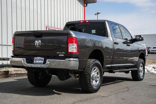 2020 RAM 2500 Tradesman Crew Cab 4x4 6'4' Box