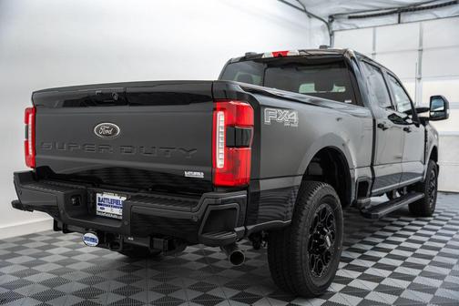 Agate Black Metallic 2026 Ford F-250 Lariat