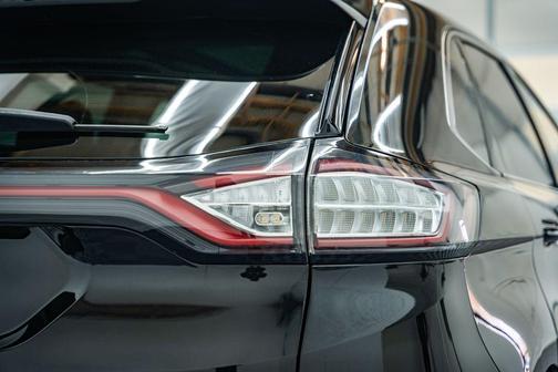 Tuxedo Black Metallic 2015 Ford Edge Titanium