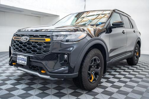 Agate Black Metallic 2026 Ford Explorer Tremor