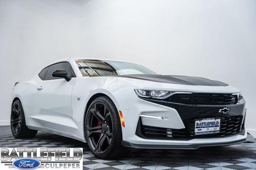 Summit White 2019 Chevrolet Camaro 1SS
