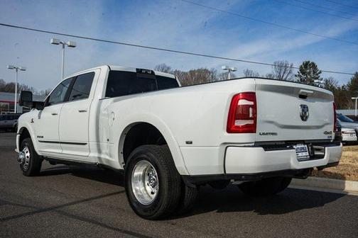 2023 RAM 3500 Limited Crew Cab 4x4 8' Box
