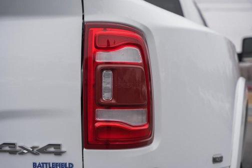 2023 RAM 3500 Limited Crew Cab 4x4 8' Box