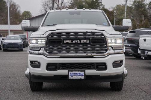 2023 RAM 3500 Limited Crew Cab 4x4 8' Box