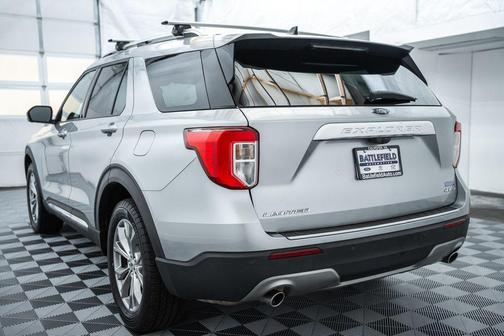 Iconic Silver Metallic 2021 Ford Explorer Limited