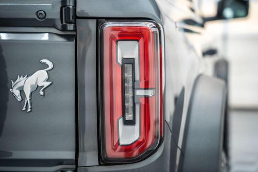 Carbonized Gray Metallic 2022 Ford Bronco Badlands