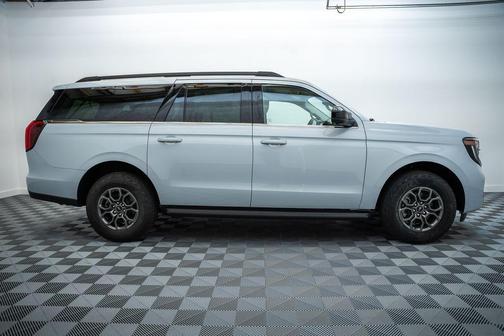 Space Silver Metallic 2026 Ford Expedition Max Active 4x4
