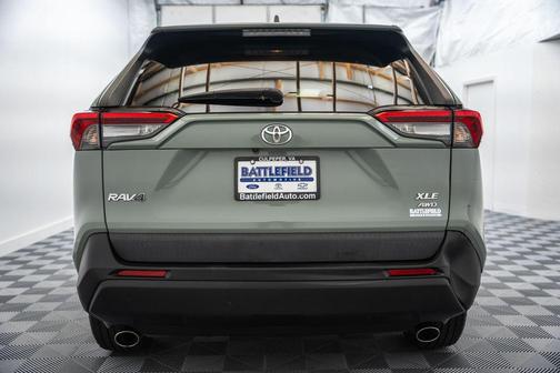 Lunar Rock 2019 Toyota RAV4 XLE Premium
