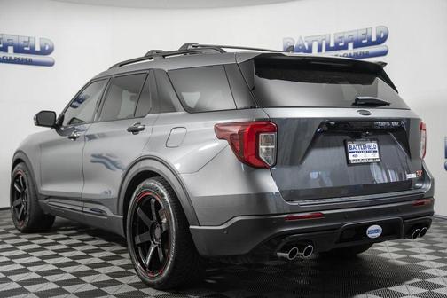 2022 Ford Explorer ST