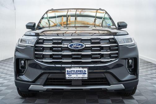 Agate Black Metallic 2026 Ford Explorer Active