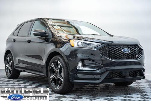 Black Metallic 2023 Ford Edge ST