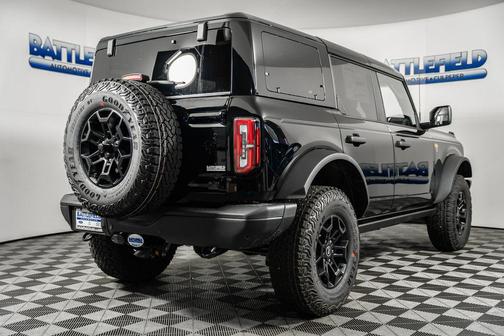 Shadow Black 2026 Ford Bronco Badlands