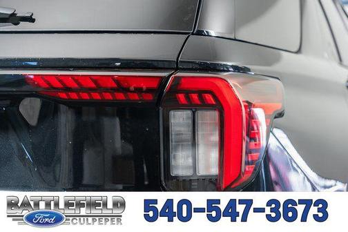 Agate Black Metallic 2026 Ford Explorer Platinum