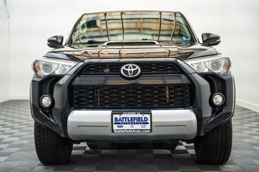 Midnight Black Metallic 2018 Toyota 4Runner TRD Off Road Premium