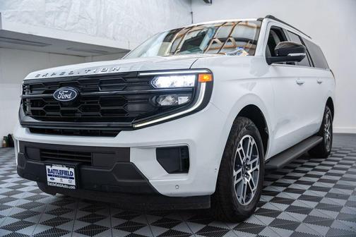 Oxford White 2025 Ford Expedition Max Active 4x4