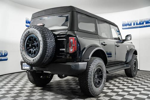 Shadow Black 2026 Ford Bronco Outer Banks