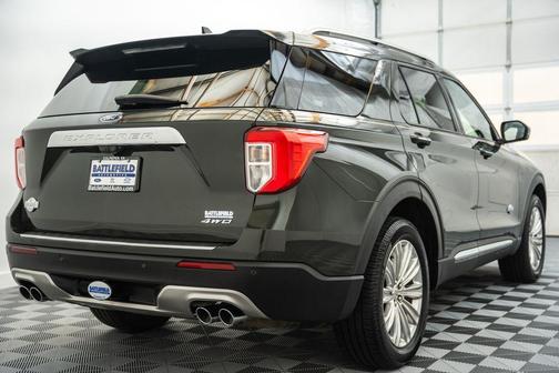 Forged Green Metallic 2022 Ford Explorer King Ranch