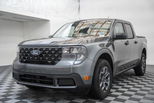Carbonized Gray Metallic 2026 Ford Maverick XLT