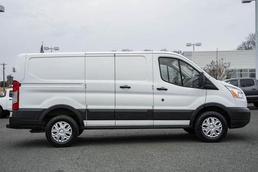 2017 Ford Transit-250 Base