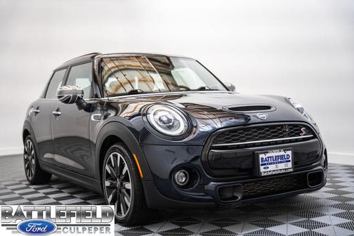 MINI Yours Enigmatic Black Metallic 2020 MINI Hardtop Cooper S