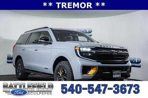 Glacier Gray Metallic Tri-Coat 2026 Ford Expedition Tremor
