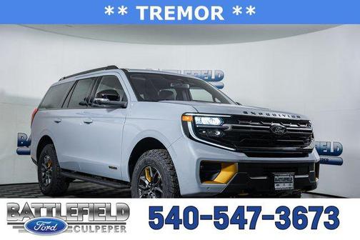 Glacier Gray Metallic Tri-Coat 2026 Ford Expedition Tremor
