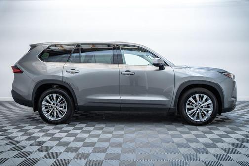 Gray 2026 Toyota Grand Highlander Platinum
