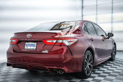 2018 Toyota Camry SE