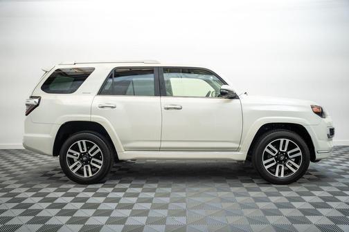 Blizzard Pearl 2021 Toyota 4Runner Limited