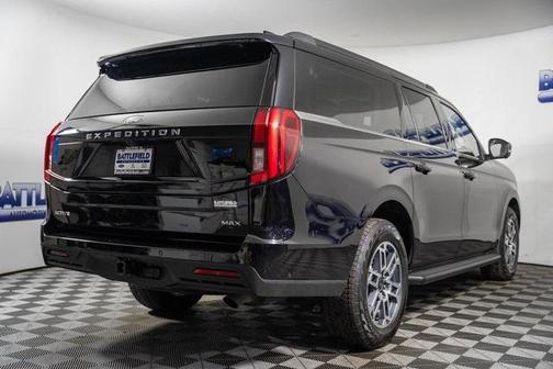 2025 Ford Expedition Max Active 4x4