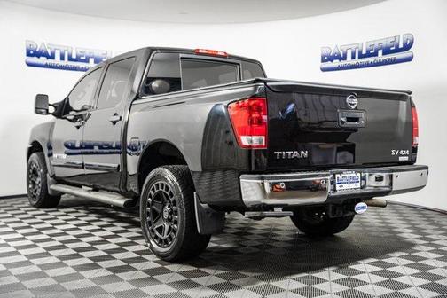 2013 Nissan Titan SV