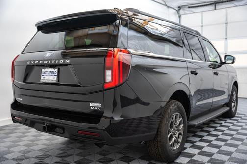 Agate Black Metallic 2026 Ford Expedition Max Active 4x4